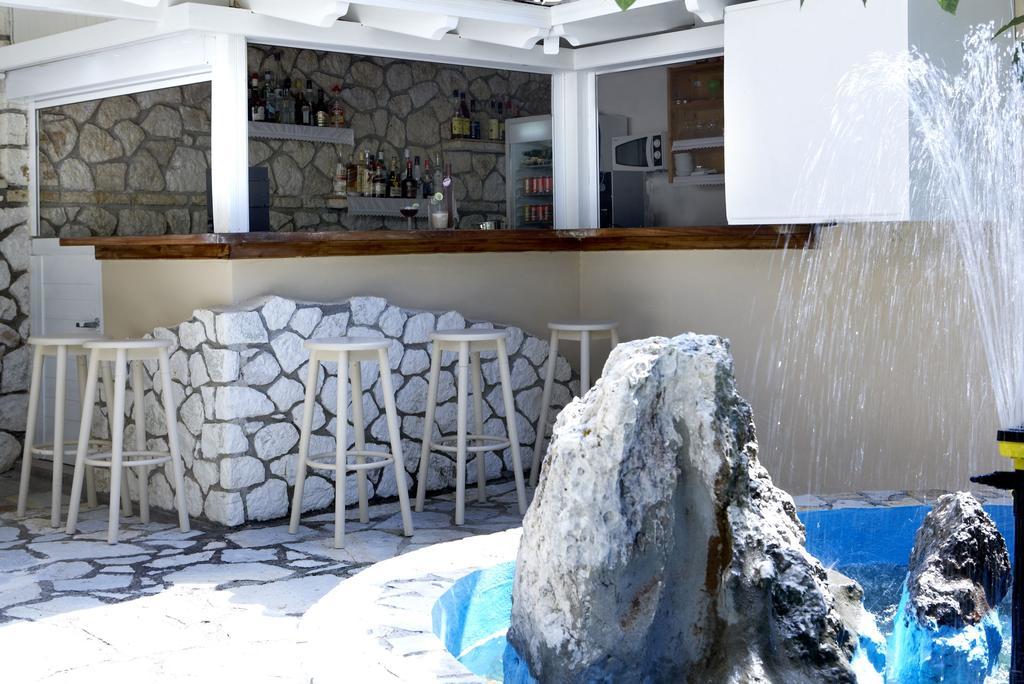 Dafnoudi Hotel Apartments Antipata  Exterior photo