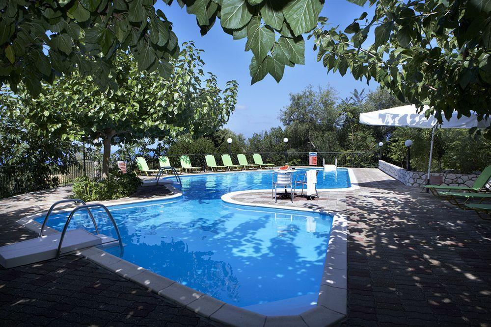 Dafnoudi Hotel Apartments Antipata  Exterior photo